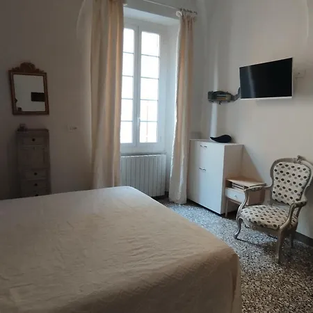 Casa Mazzini Di Casa Italia Pensjonat Spotorno